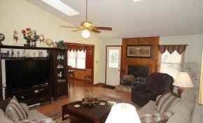 298 Gatewood Dr - Photo 2 of 16