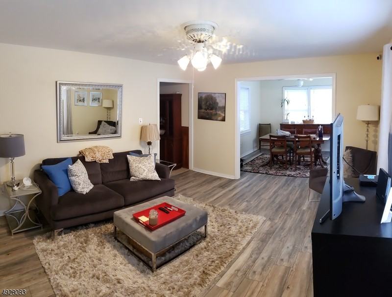 136 Park Ave - Photo 2 of 8