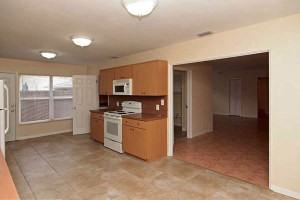 1101 46th St N - Photo 2 of 24