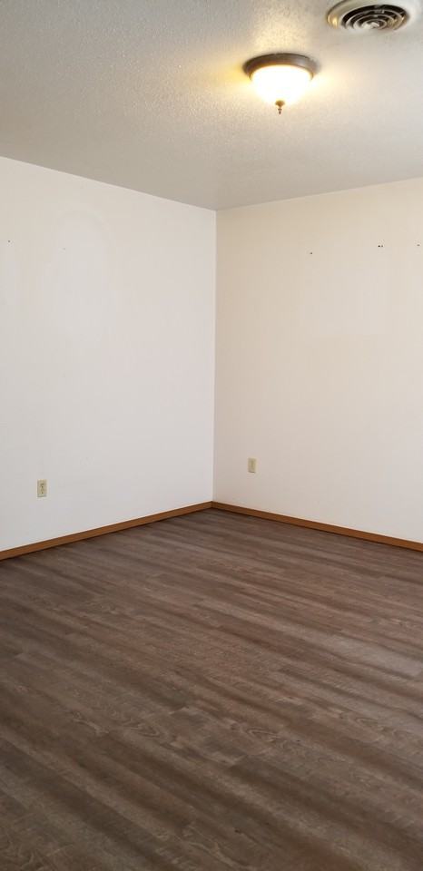 2203 Nichole Lane #E - Photo 2 of 5