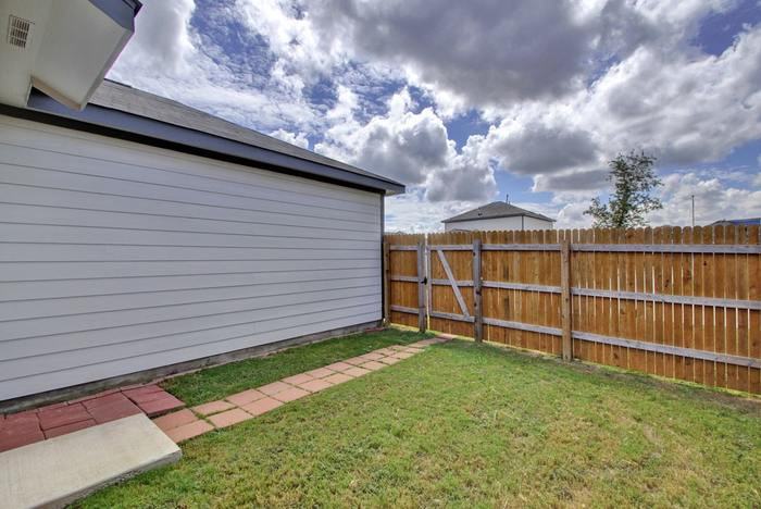 11709 Prado Ranch Boulevard - Photo 2 of 23
