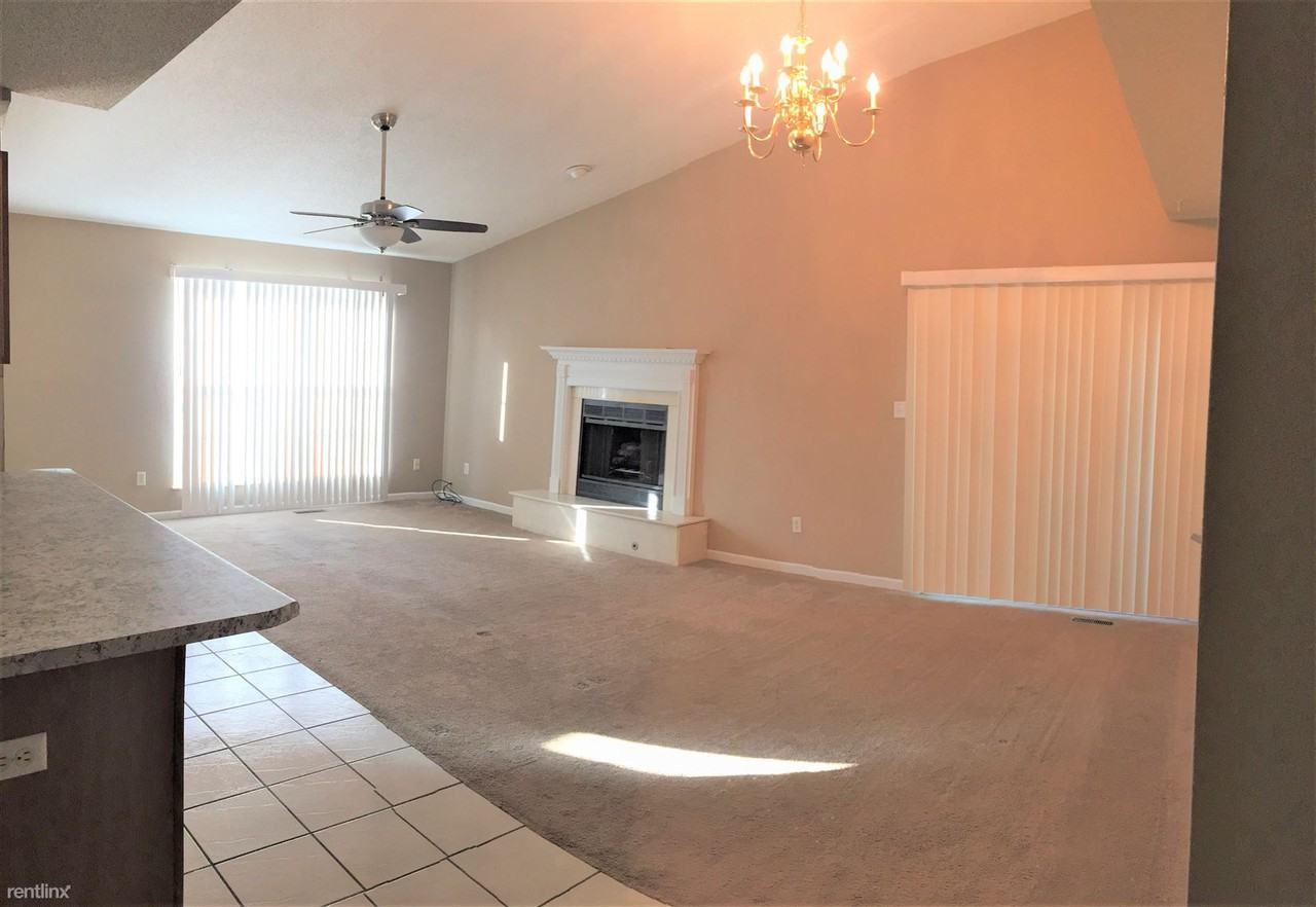 321 Hannah Dr - Photo 3 of 17