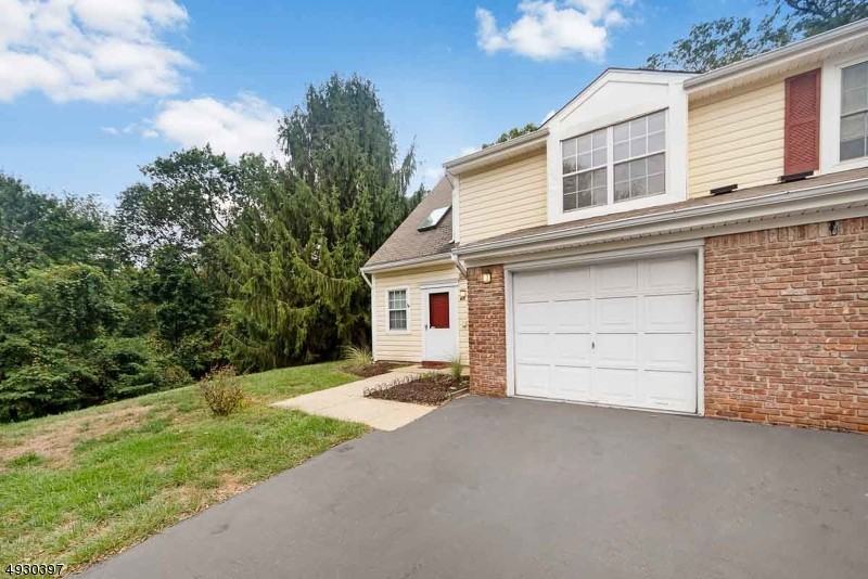 167 Becket Place - Photo 2 of 24