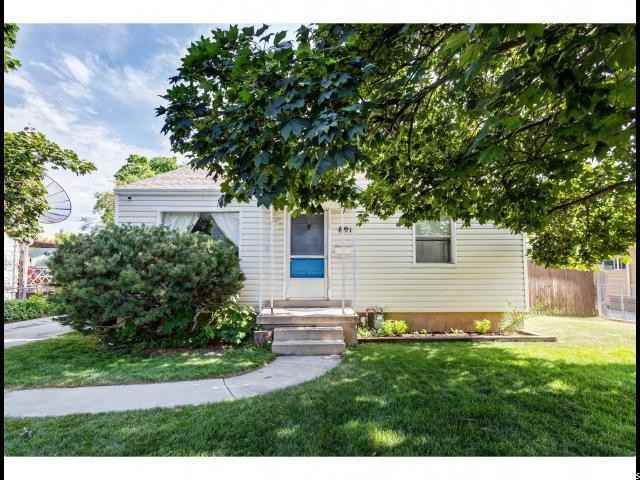 891 N 235 E St - Photo 2 of 17