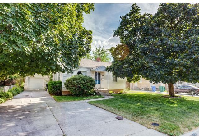 891 N 235 E St - Photo 3 of 17