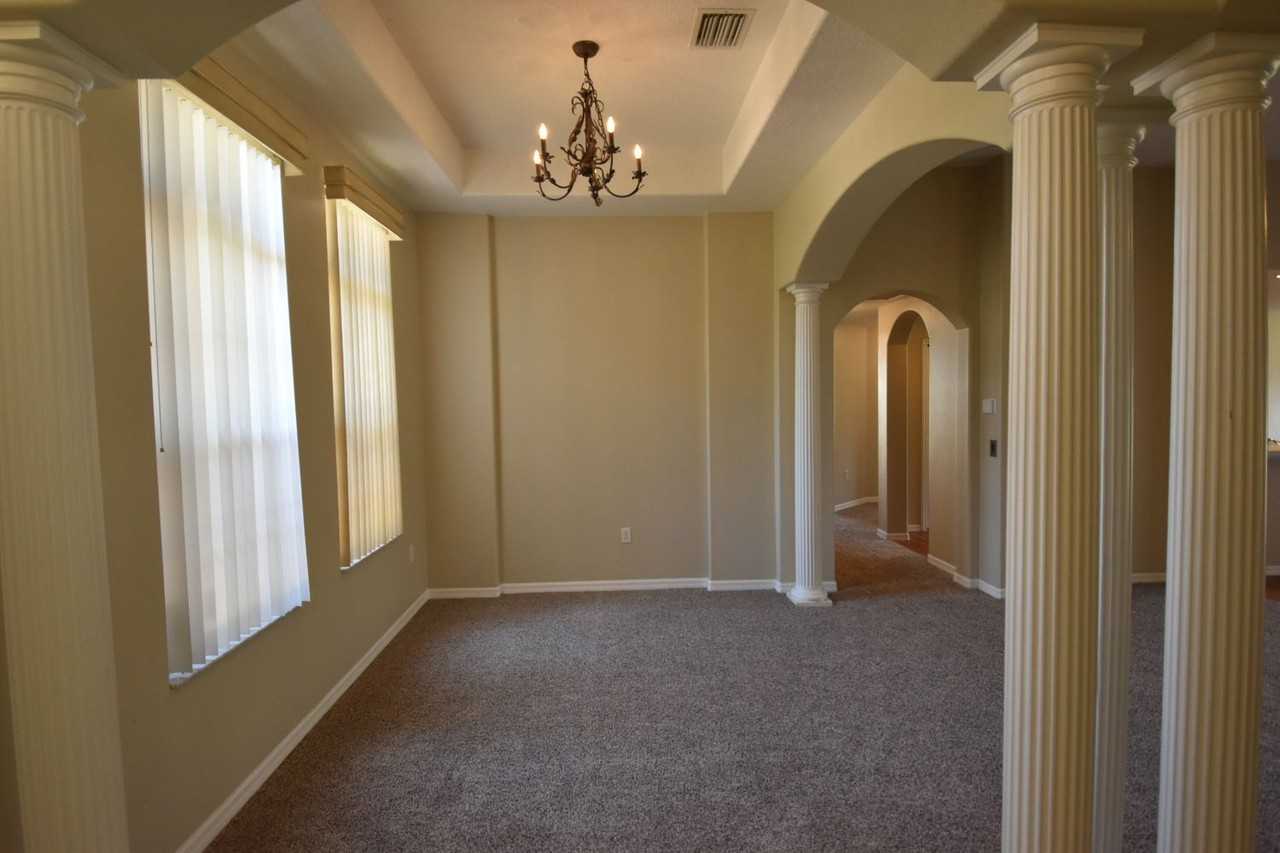 13343 Biscayne Dr - Photo 3 of 17