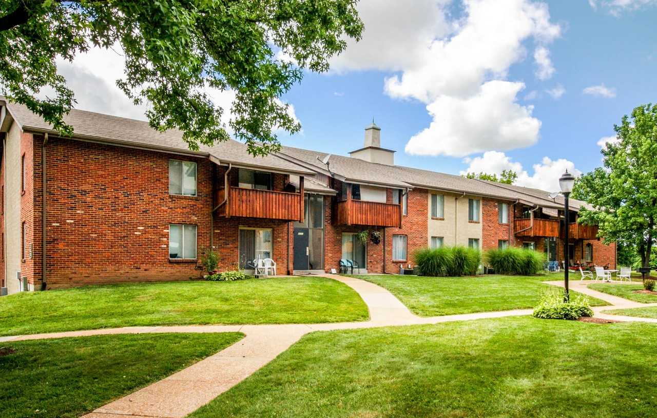 Waterford Square - Photo 2 of 18