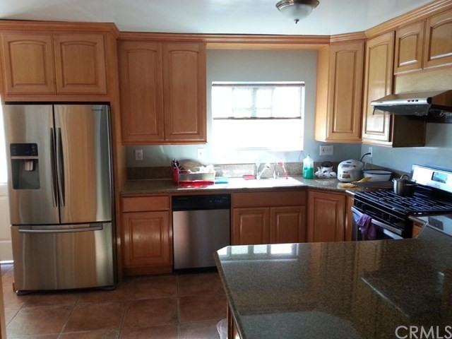 3133 Washington Avenue - Photo 2 of 20