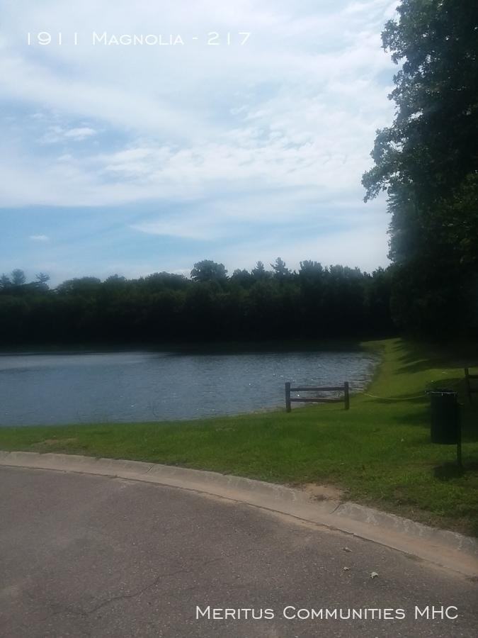 1911 Magnolia - Photo 3 of 3