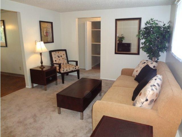 Suntree Apts - Photo 3 of 5