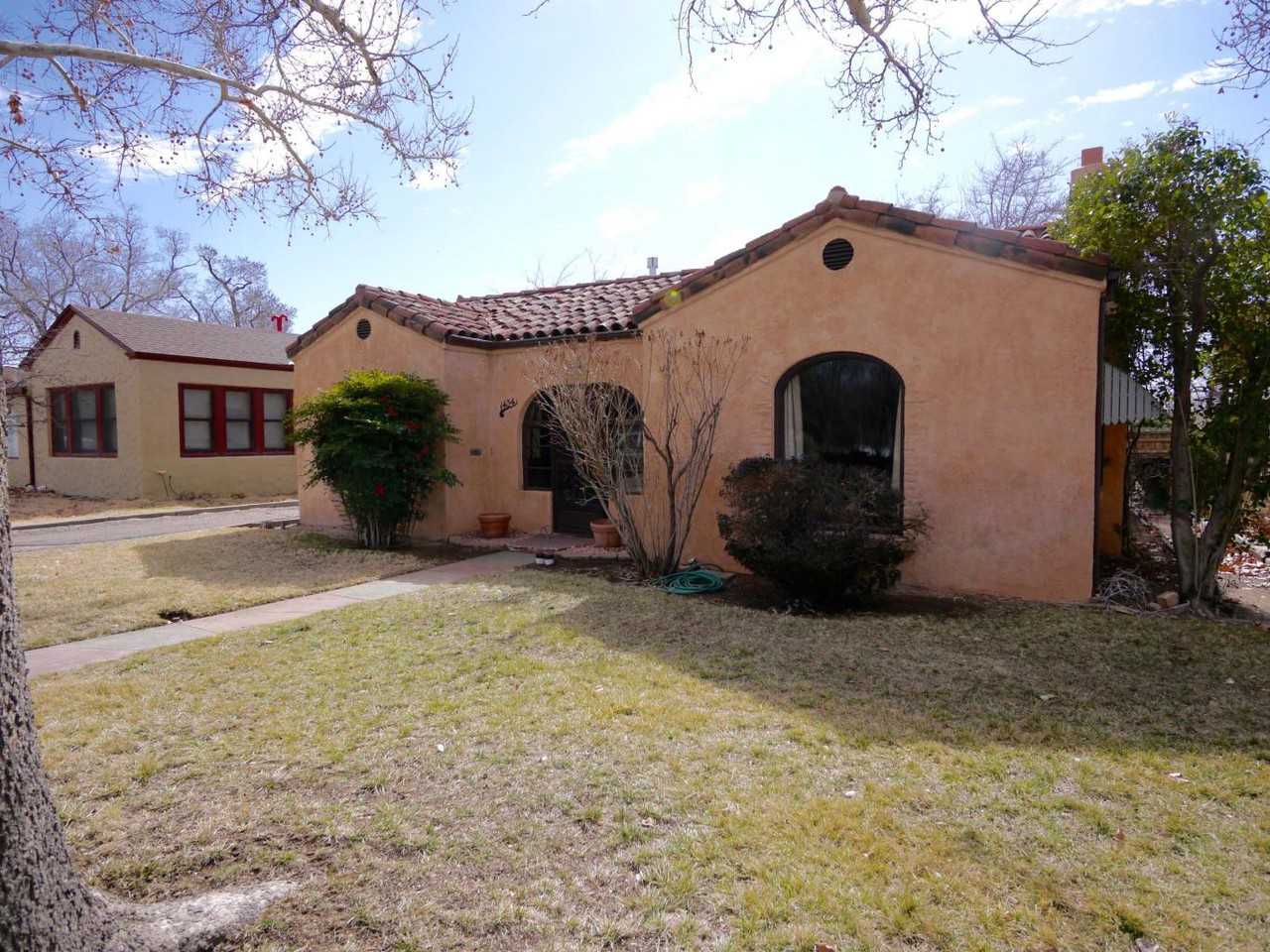 1404 Marquette Pl Ne - Photo 2 of 19