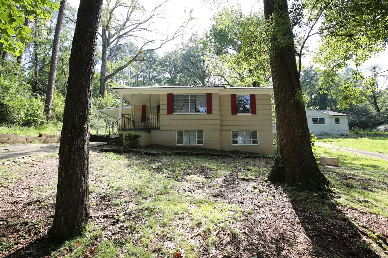 724 Rose Dr - Photo 2 of 38