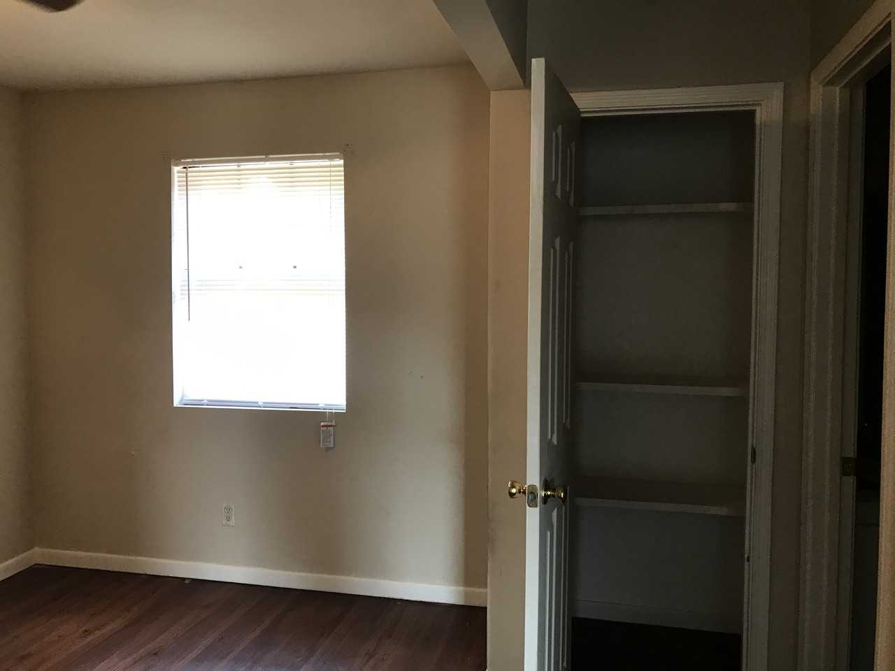 57 Hillcrest Dr - Photo 3 of 4