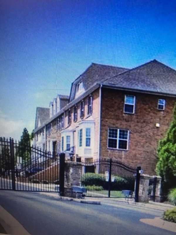 6143 Briggs Way - Photo 2 of 6