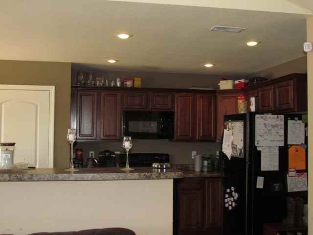 140 Kale Court - Photo 2 of 46