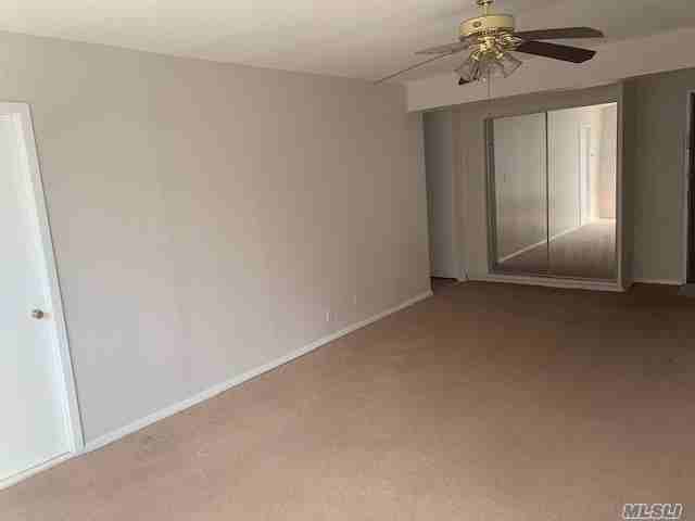 5921 59-21 Calloway St - Photo 3 of 14