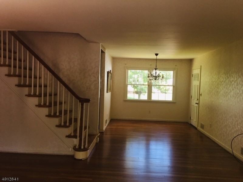 149 Tillotson Rd - Photo 3 of 13