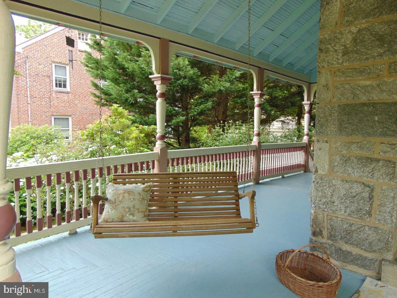 235 Park Avenue - Photo 3 of 29