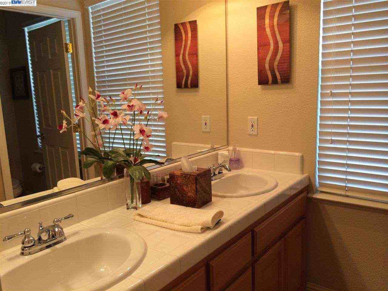 135 Cara Ct - Photo 3 of 8