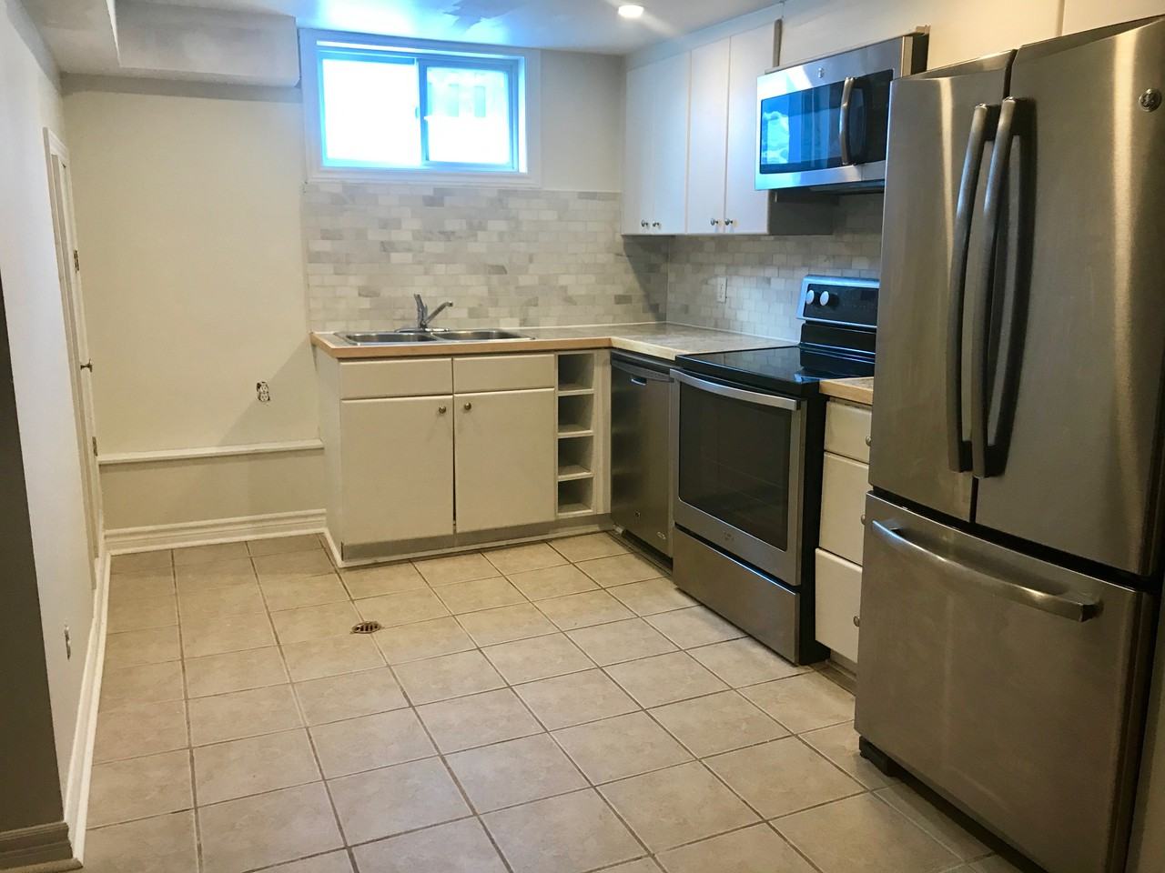 940 Brant Street - Photo 3 of 9