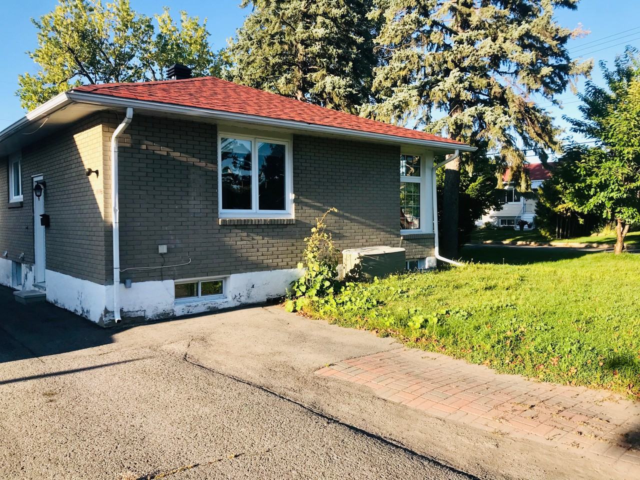 940 Brant Street - Photo 2 of 9