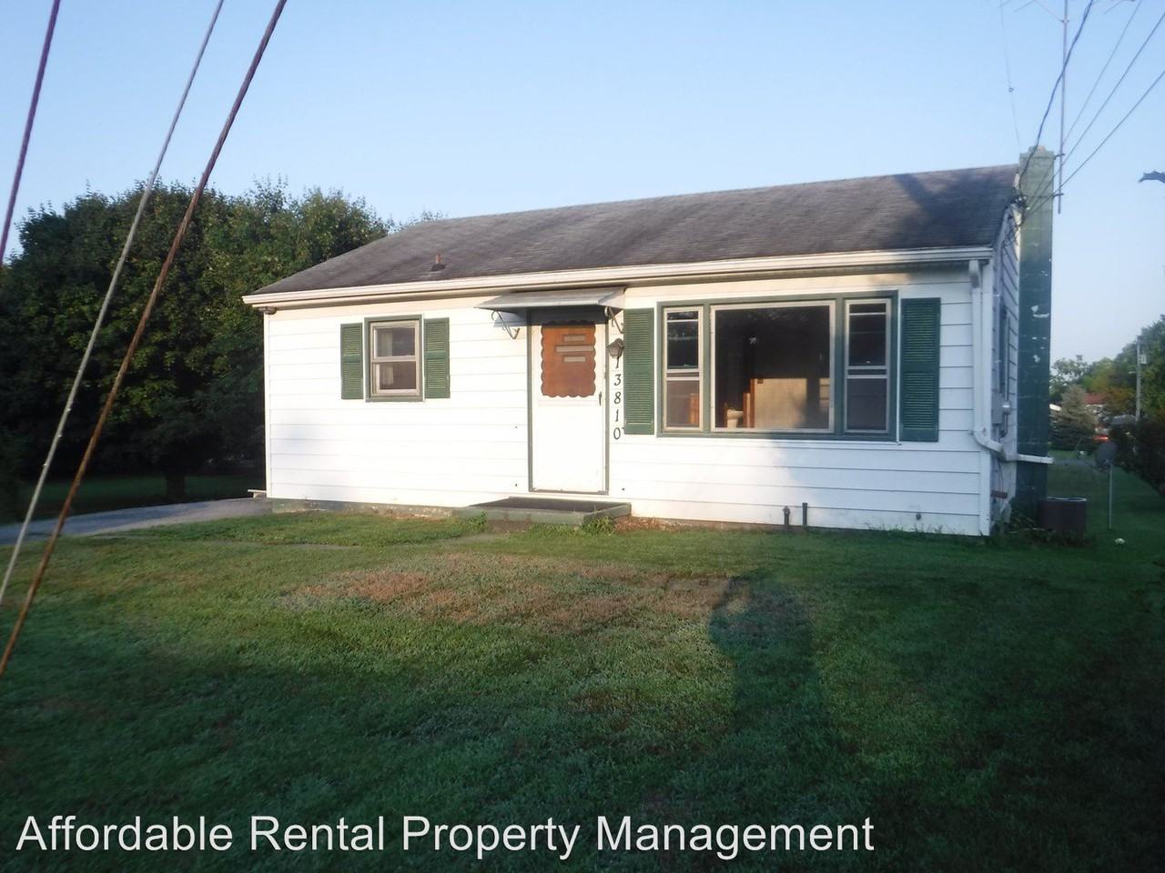 13810 Greenfield Avenue - Photo 2 of 18