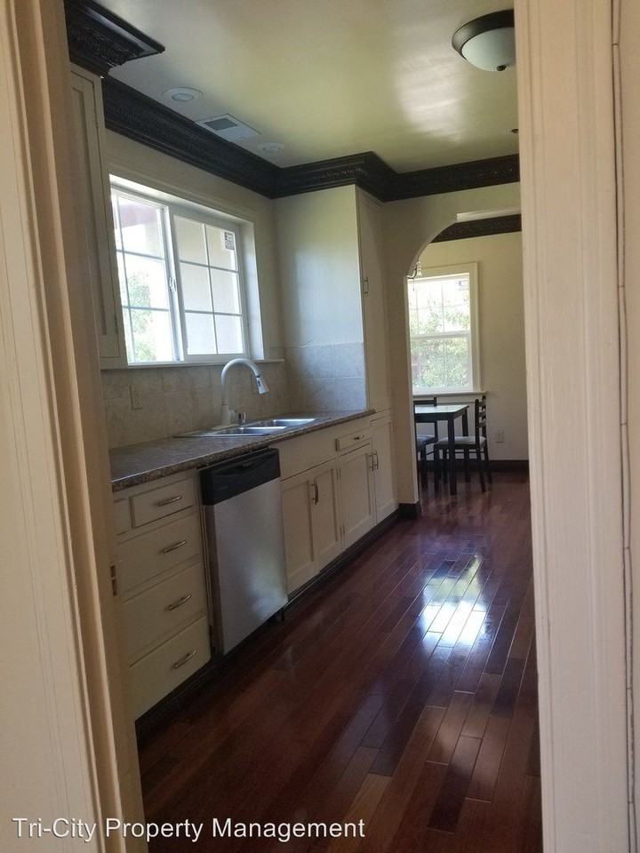 1290 Curtner Rd - Photo 3 of 16