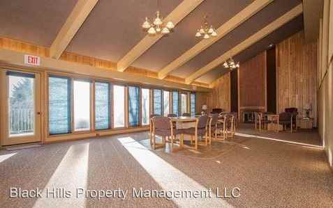 Fairway Hills Dr - Photo 3 of 31