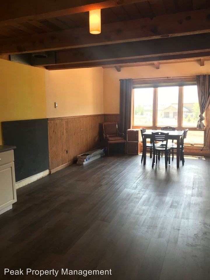 160 Aspen Lane #3B - Photo 2 of 15