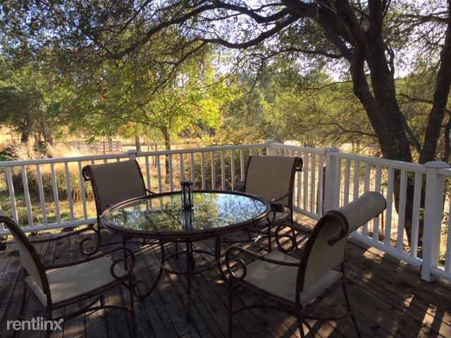 5828 Old Sacramento Road - Photo 2 of 9