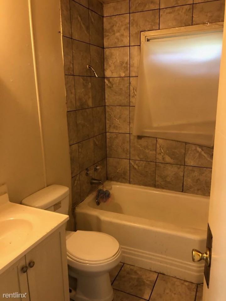 819 Rosedale Drive - Photo 2 of 4