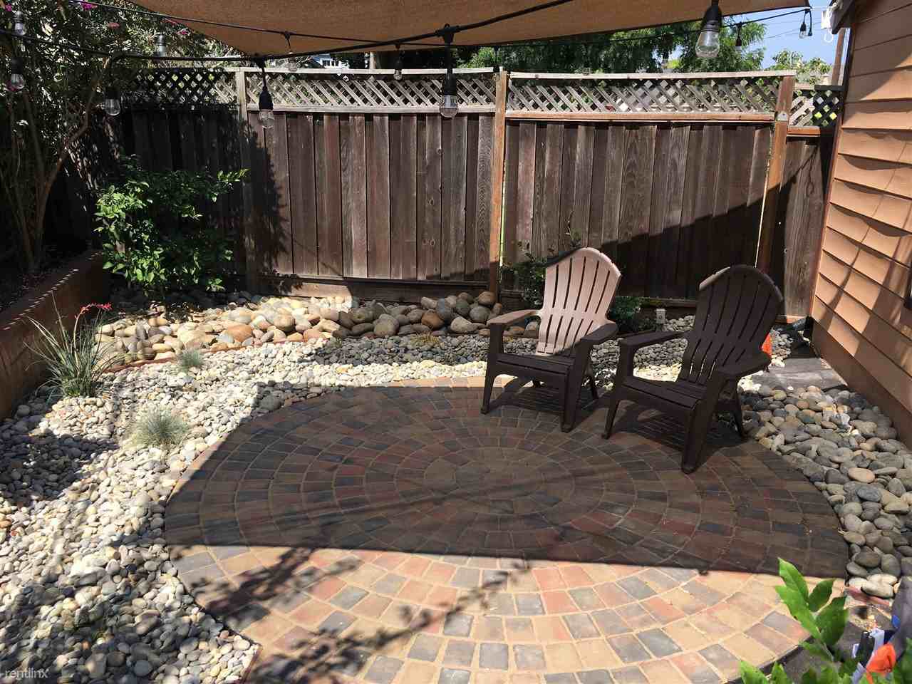 2130 Redbush Terrace - Photo 3 of 11