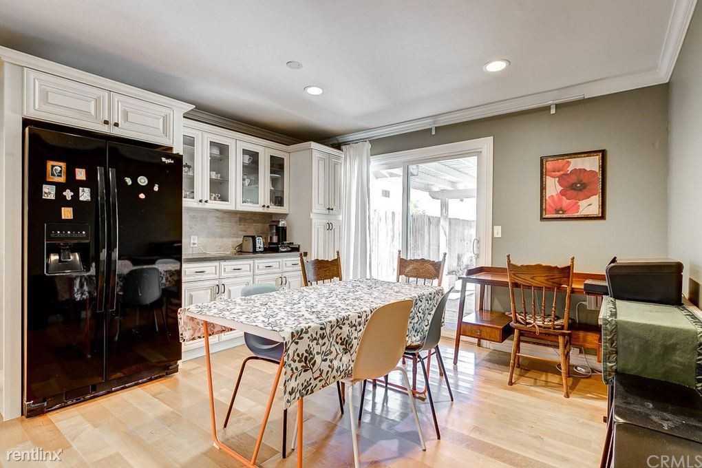 12801 Del Rey Dr - Photo 3 of 6