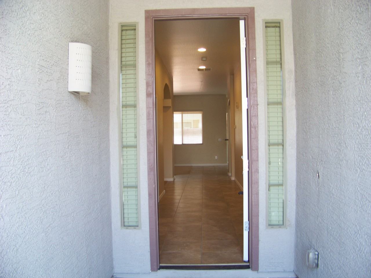 14862 W Windsor Ave - Photo 3 of 43