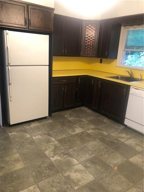 47 Leona Avenue - Photo 2 of 15