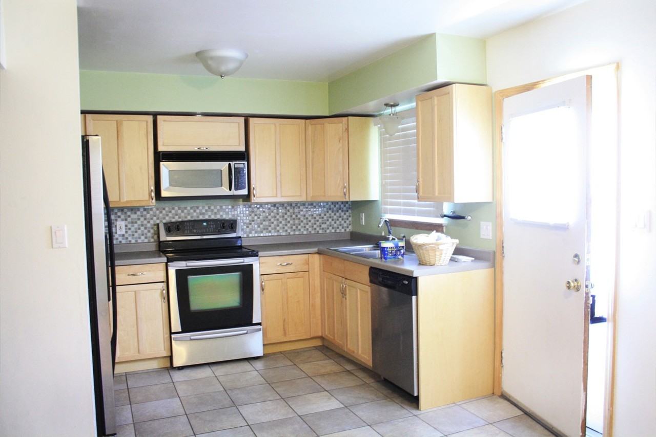 8584 W Appleton Ave - Photo 2 of 14