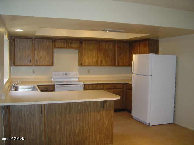 920 N 85th Street - Photo 3 of 9