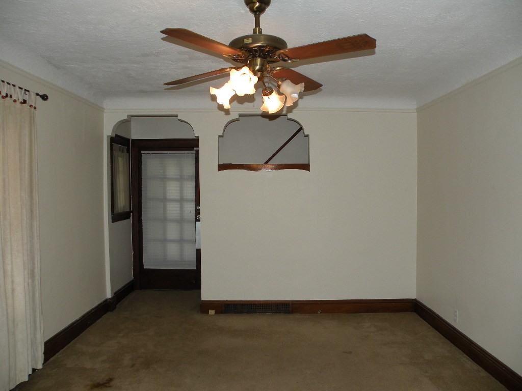 16712 Woodbury Ave - Photo 3 of 26