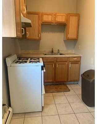 587 Dartmouth Street - Photo 3 of 9