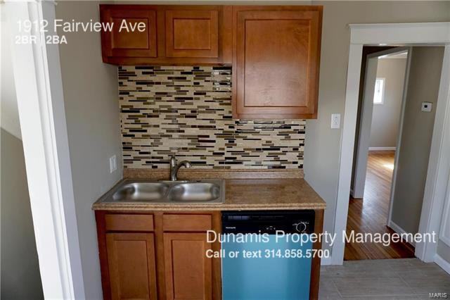 1912 Fairview Ave - Photo 3 of 9