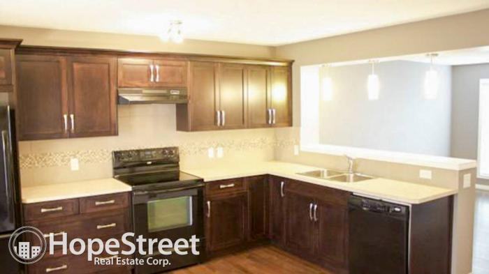 30 Elgin Meadows Park Se - Photo 2 of 6