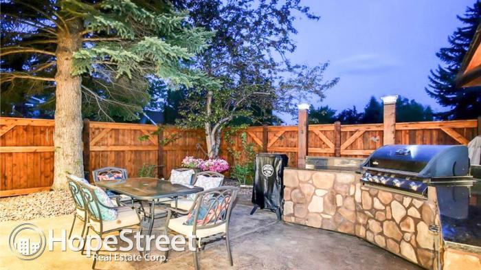 119 Lake Placid Road Se - Photo 3 of 27