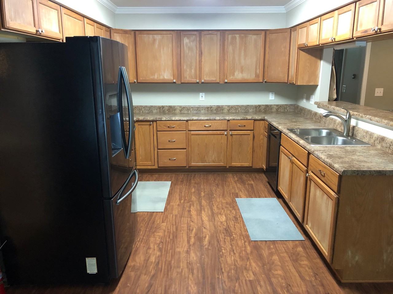137 Dunn Cir - Photo 4 of 40