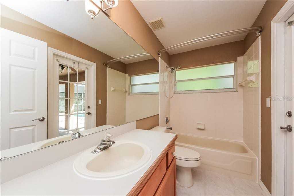 12713 Piney Woods Way - Photo 2 of 20