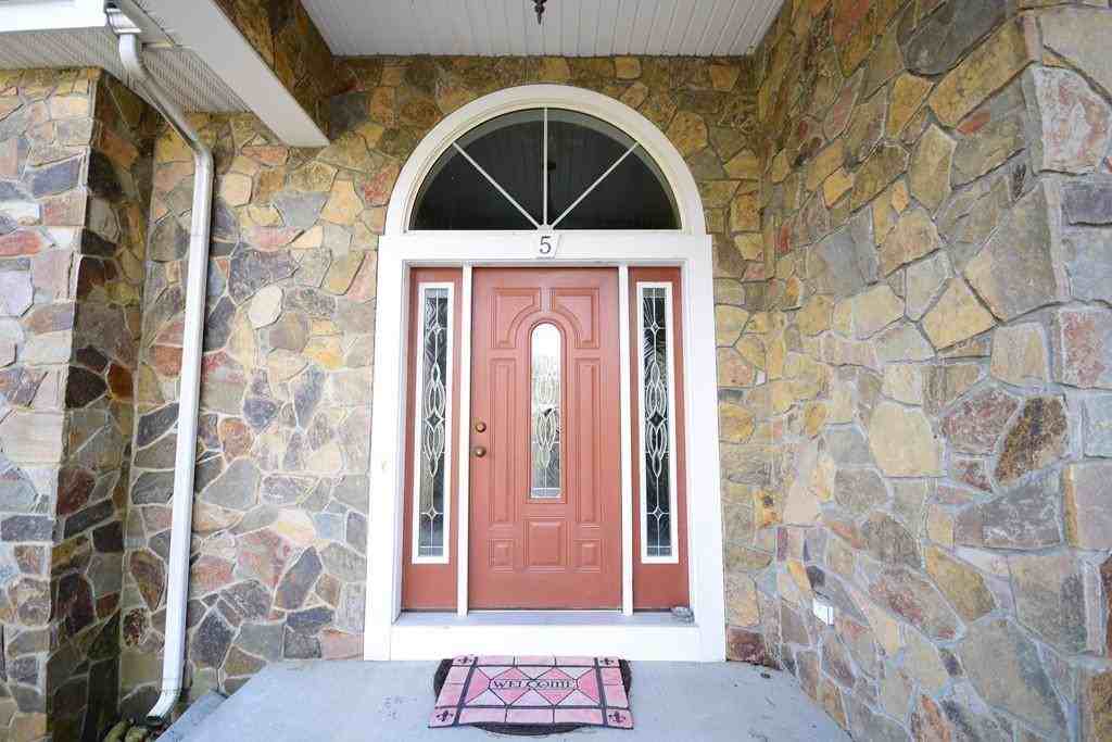5 Deer Haven Dr - Photo 2 of 24