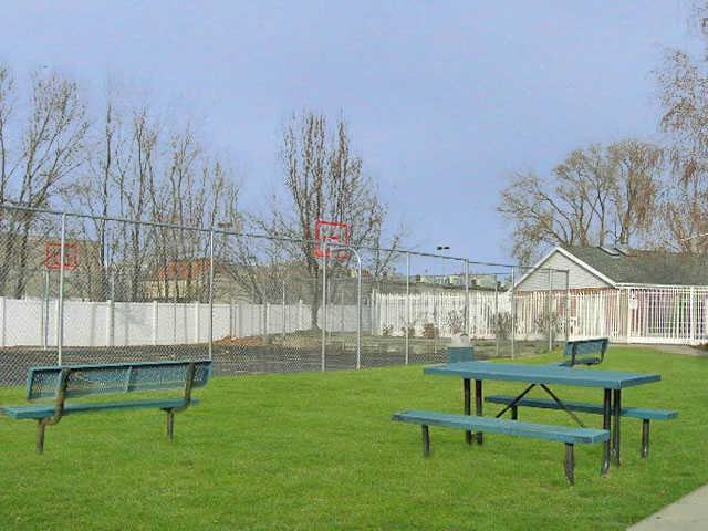 Candlestick Lane - Photo 2 of 19