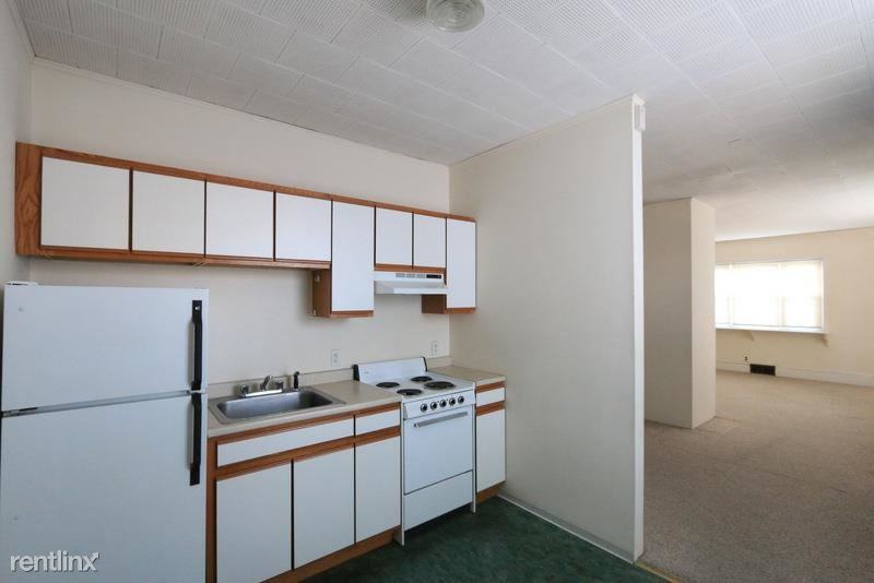 146 Highland Ave #F