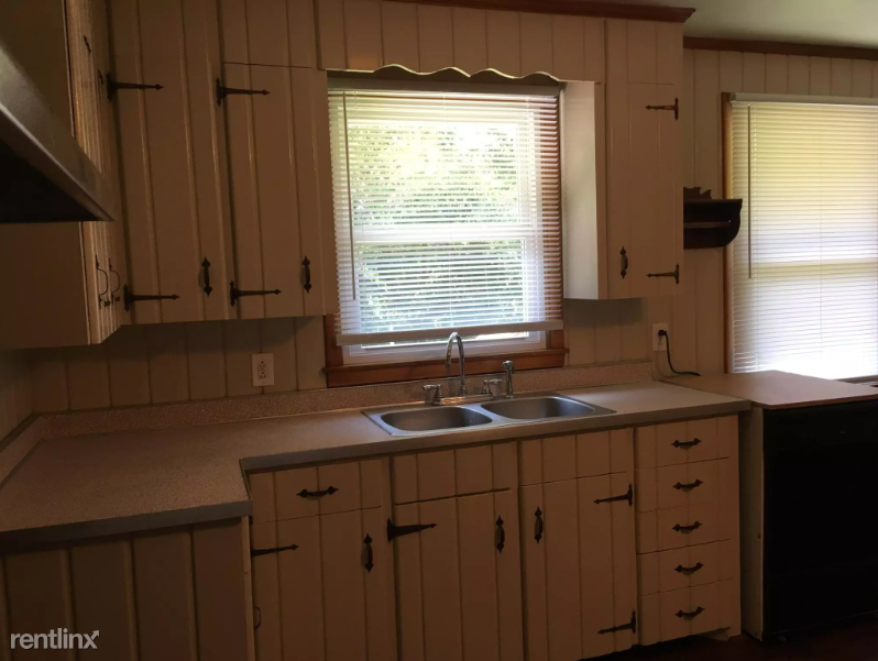 800 Winthorne Court - Photo 3 of 8