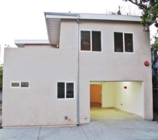 384 N Oakland Ave - Photo 3 of 17