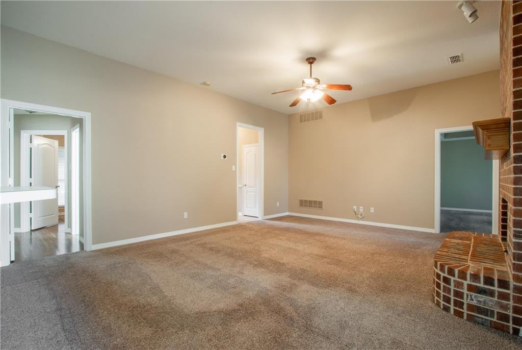 537 Meandering Way - Photo 3 of 31